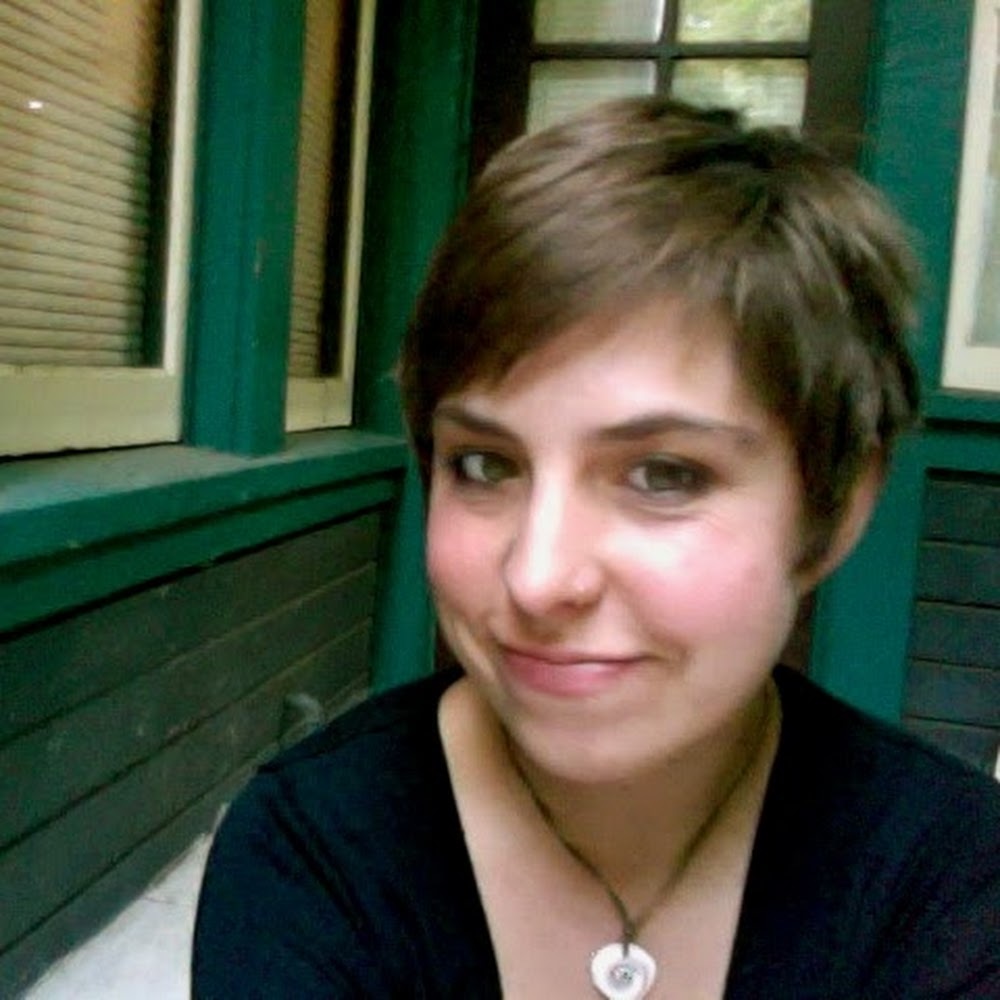 Meet your Posher, Corinne